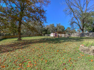 422 Skyline Drive