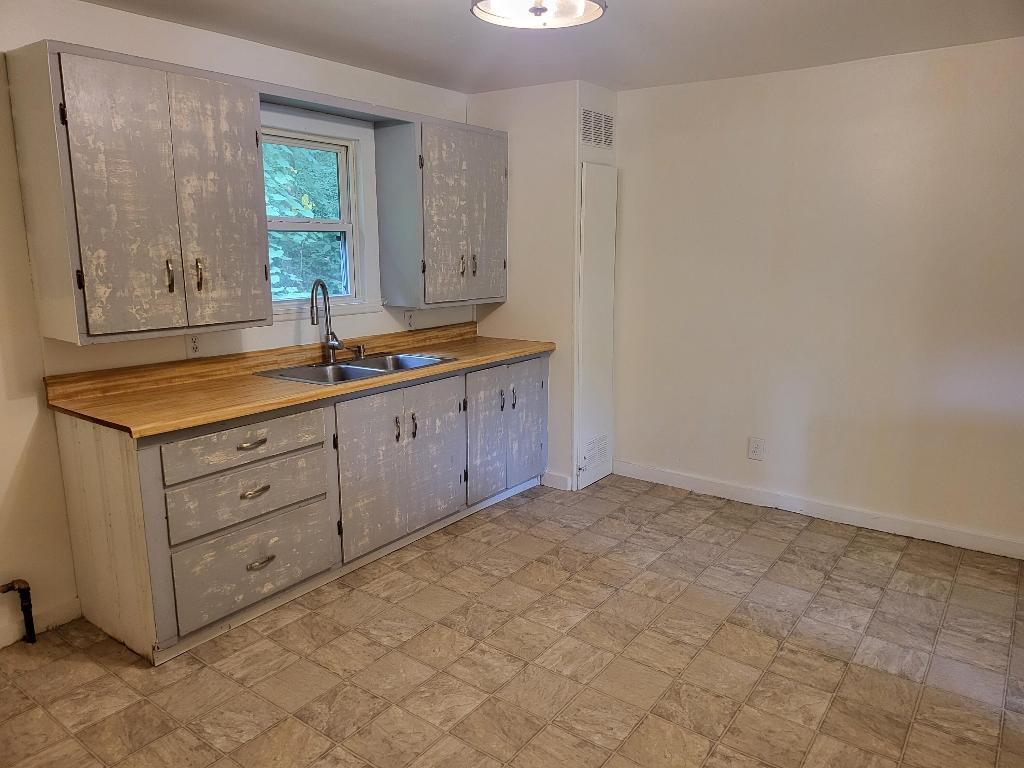 625 W Stephenson Avenue