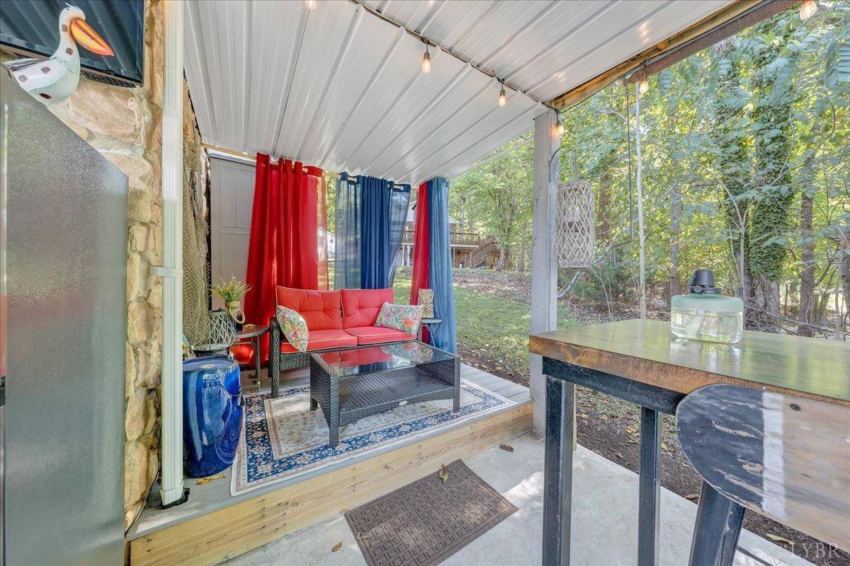 319 Mill Lake Rd