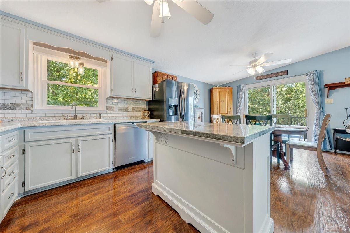 319 Mill Lake Rd