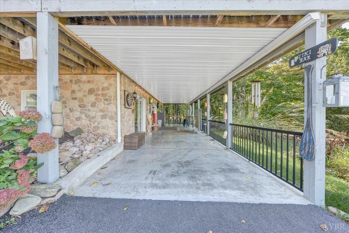 319 Mill Lake Rd