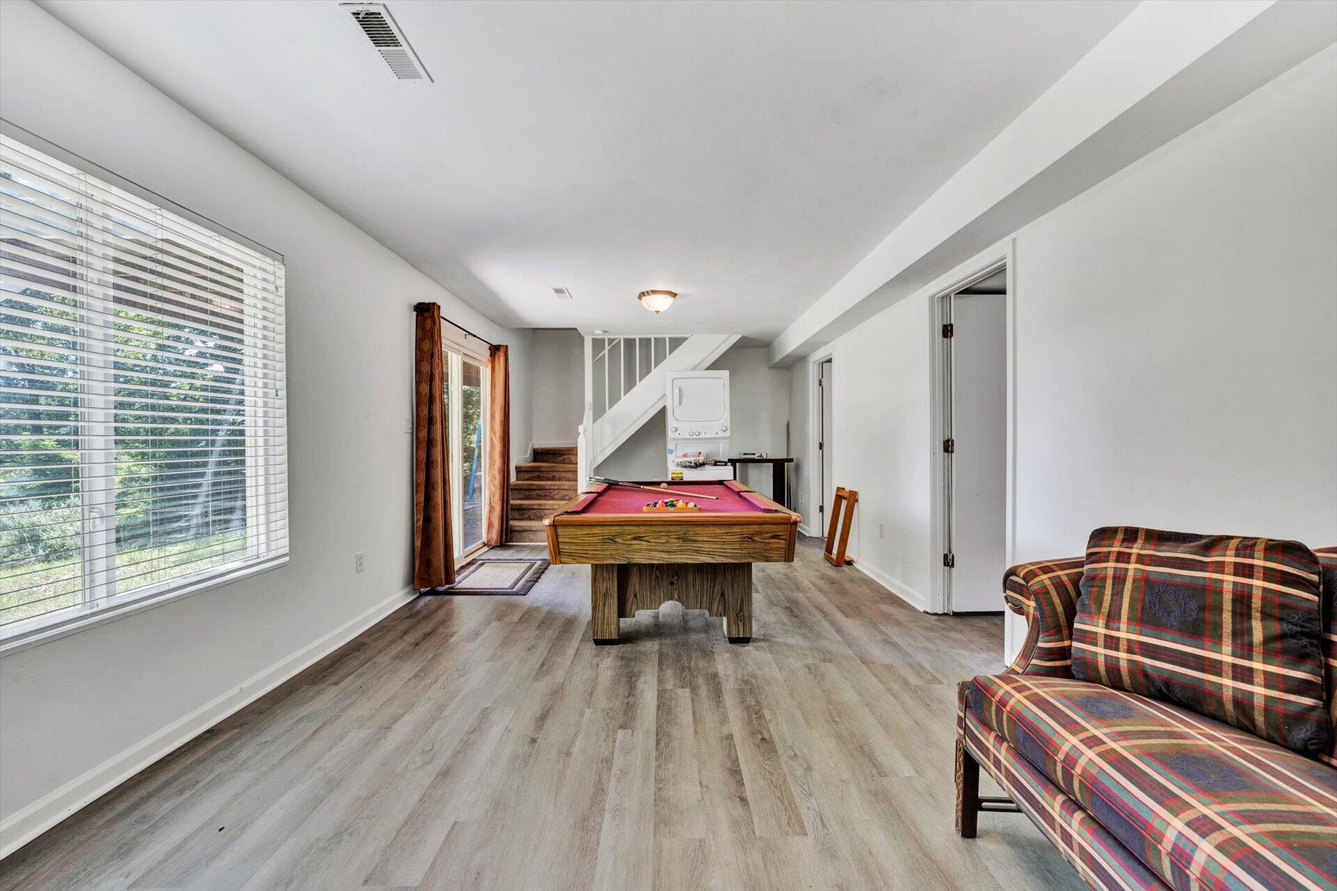 114 Creeden DR