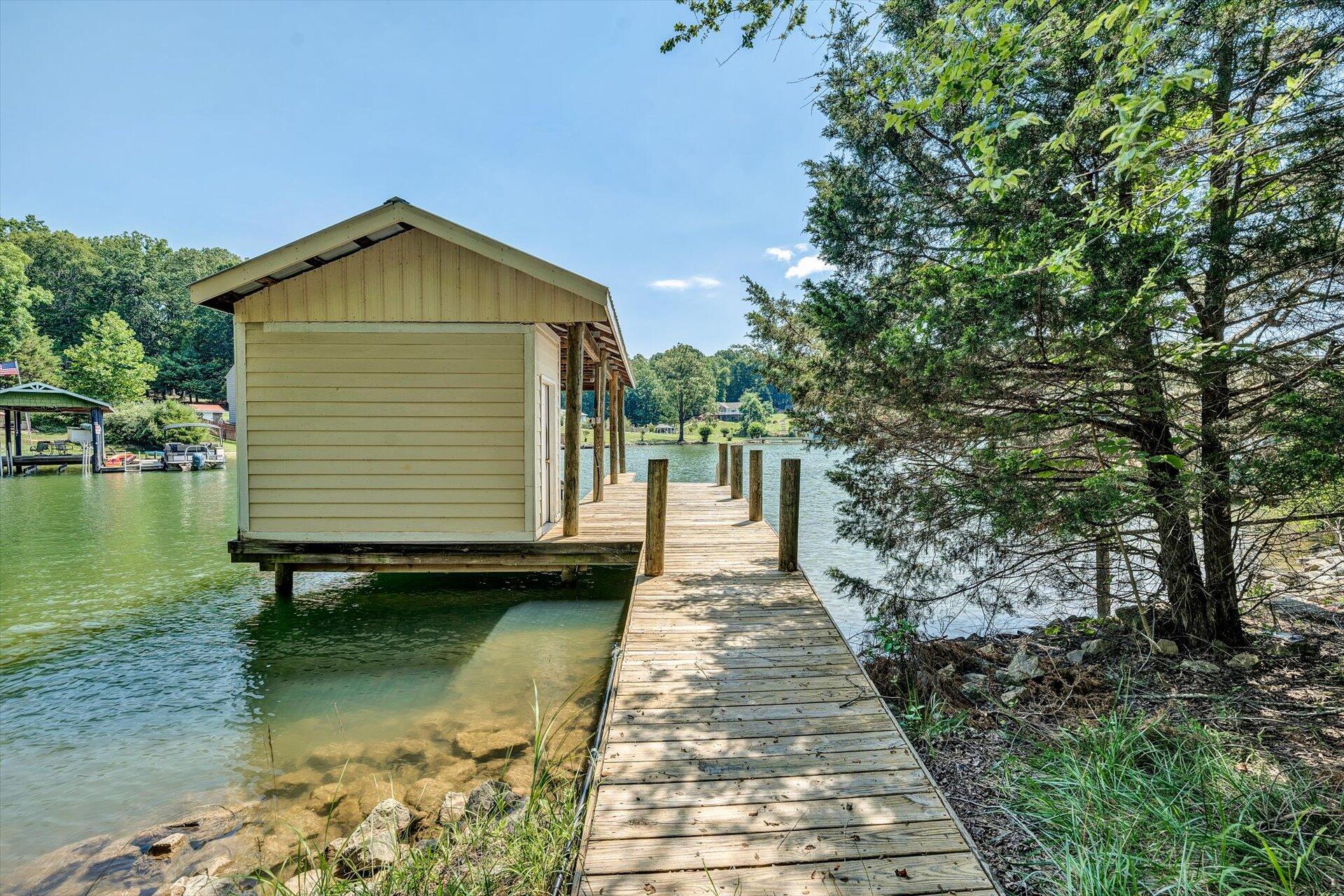 114 Creeden DR