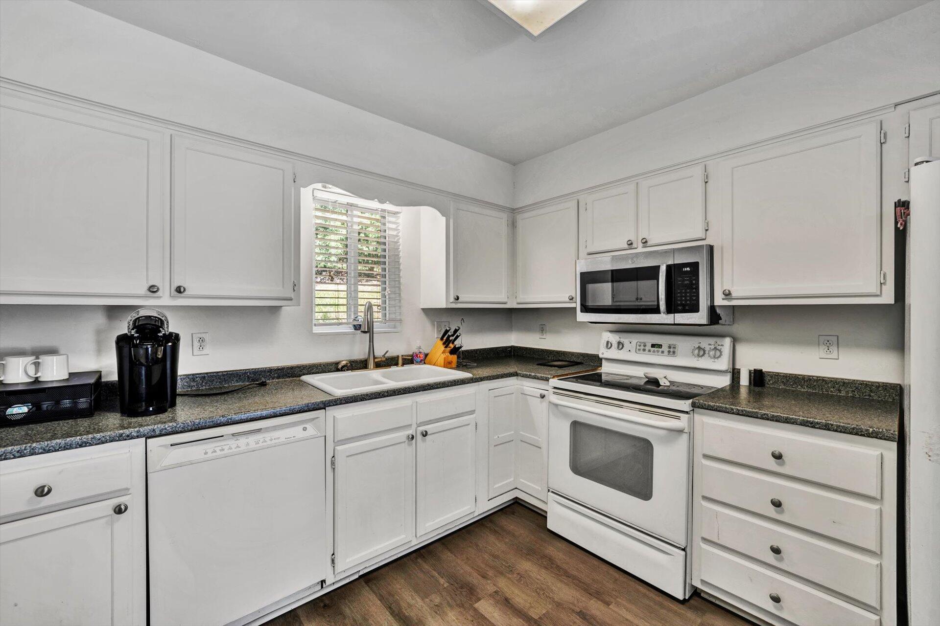 114 Creeden DR