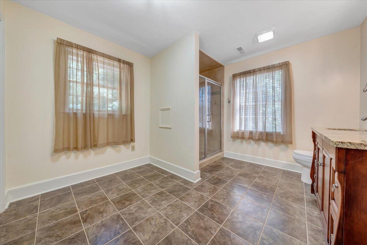 7011 Malinda RD