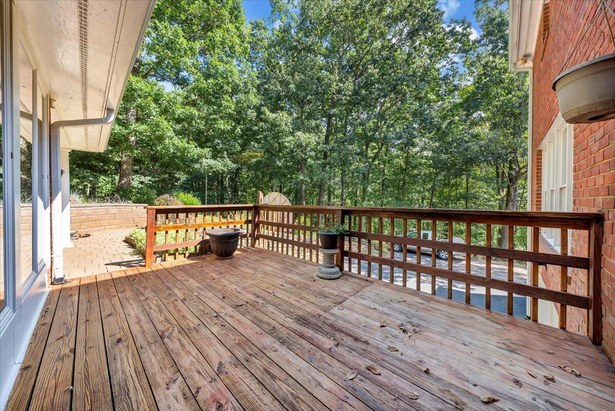 7011 Malinda RD