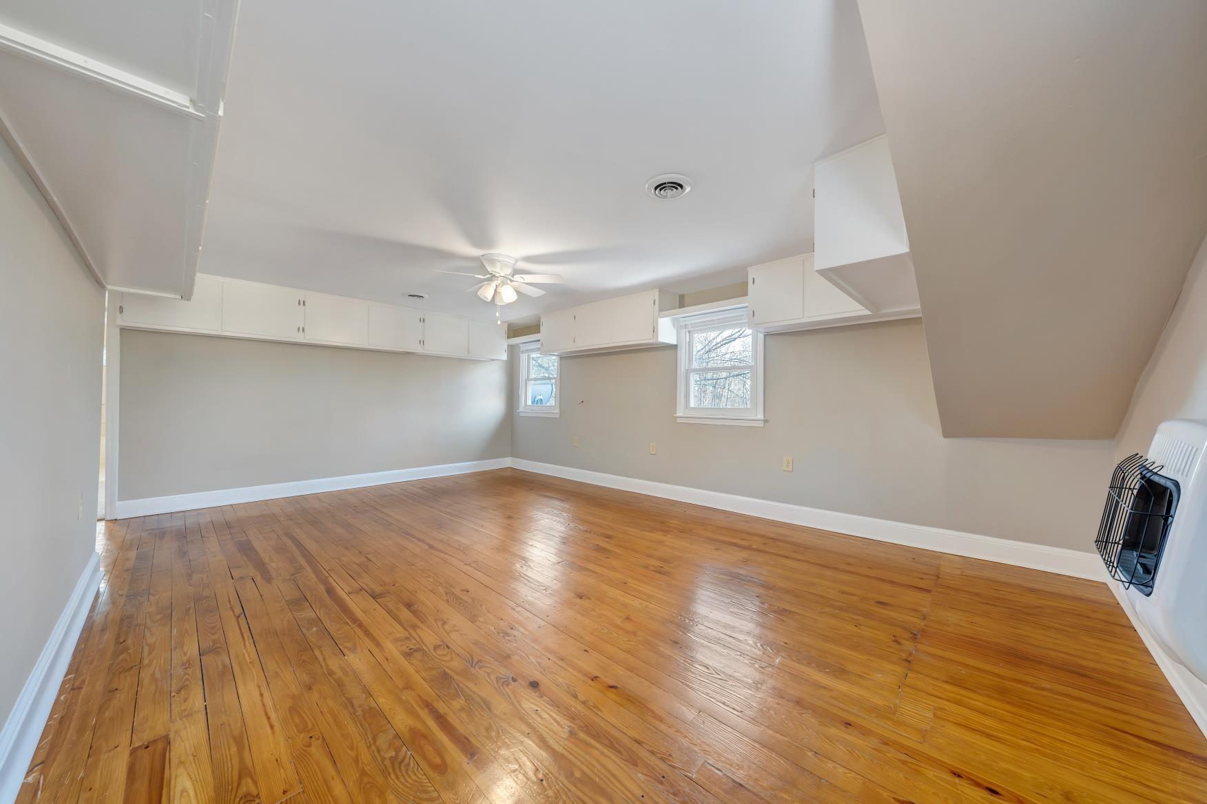 12181 Moneta RD