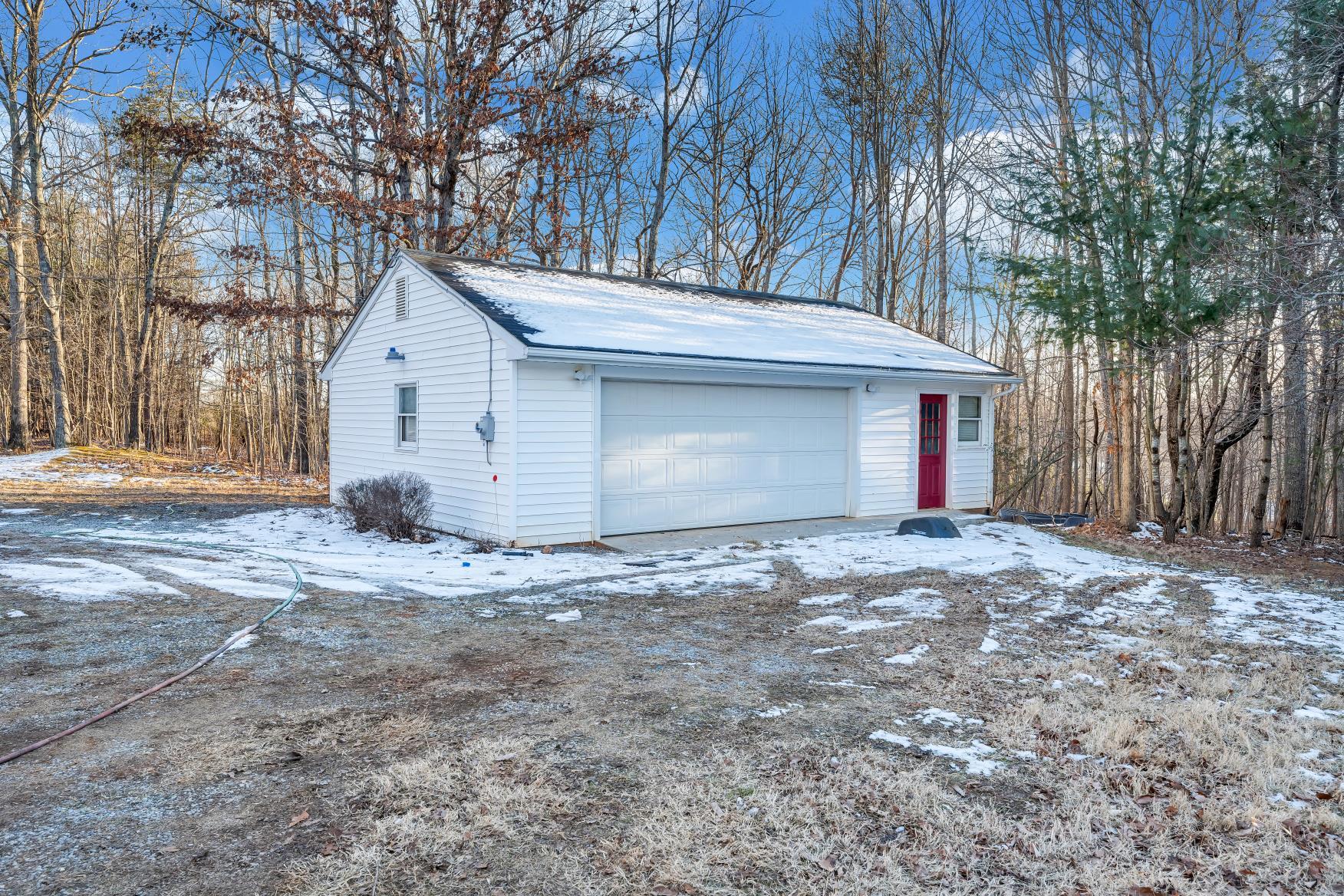 12181 Moneta RD