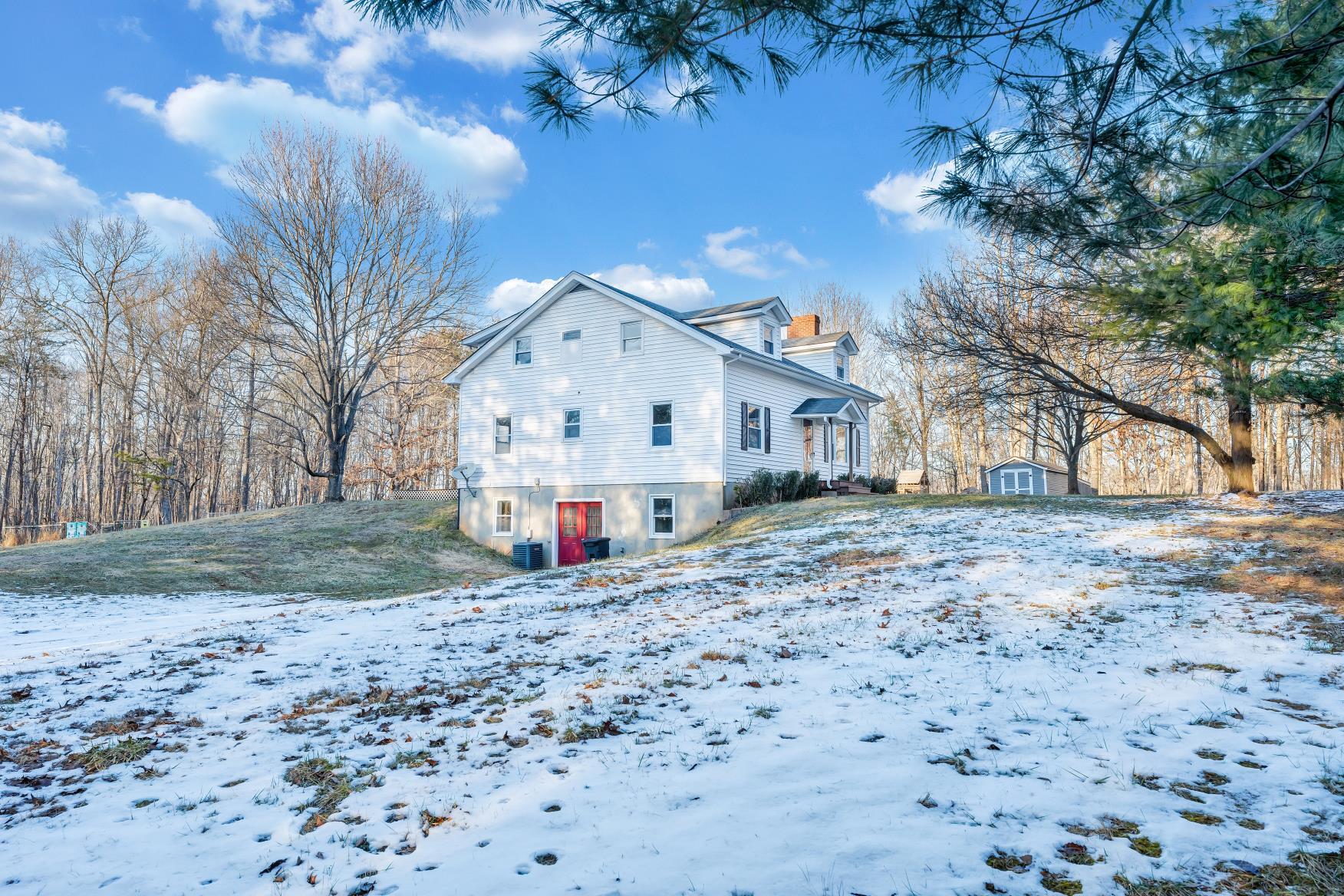 12181 Moneta RD