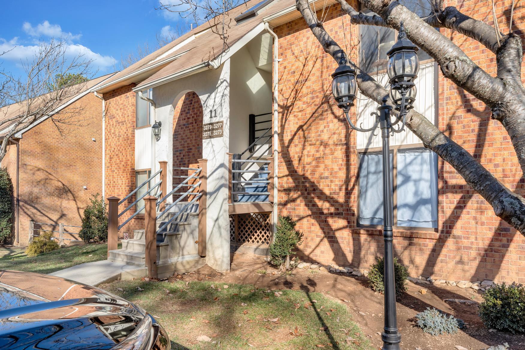 3277 Forest Ridge RD
