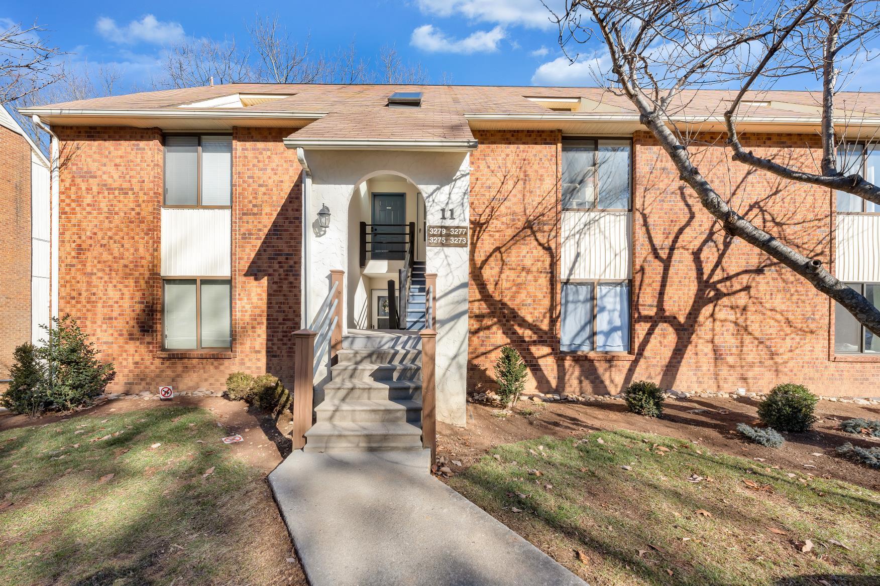 3277 Forest Ridge RD