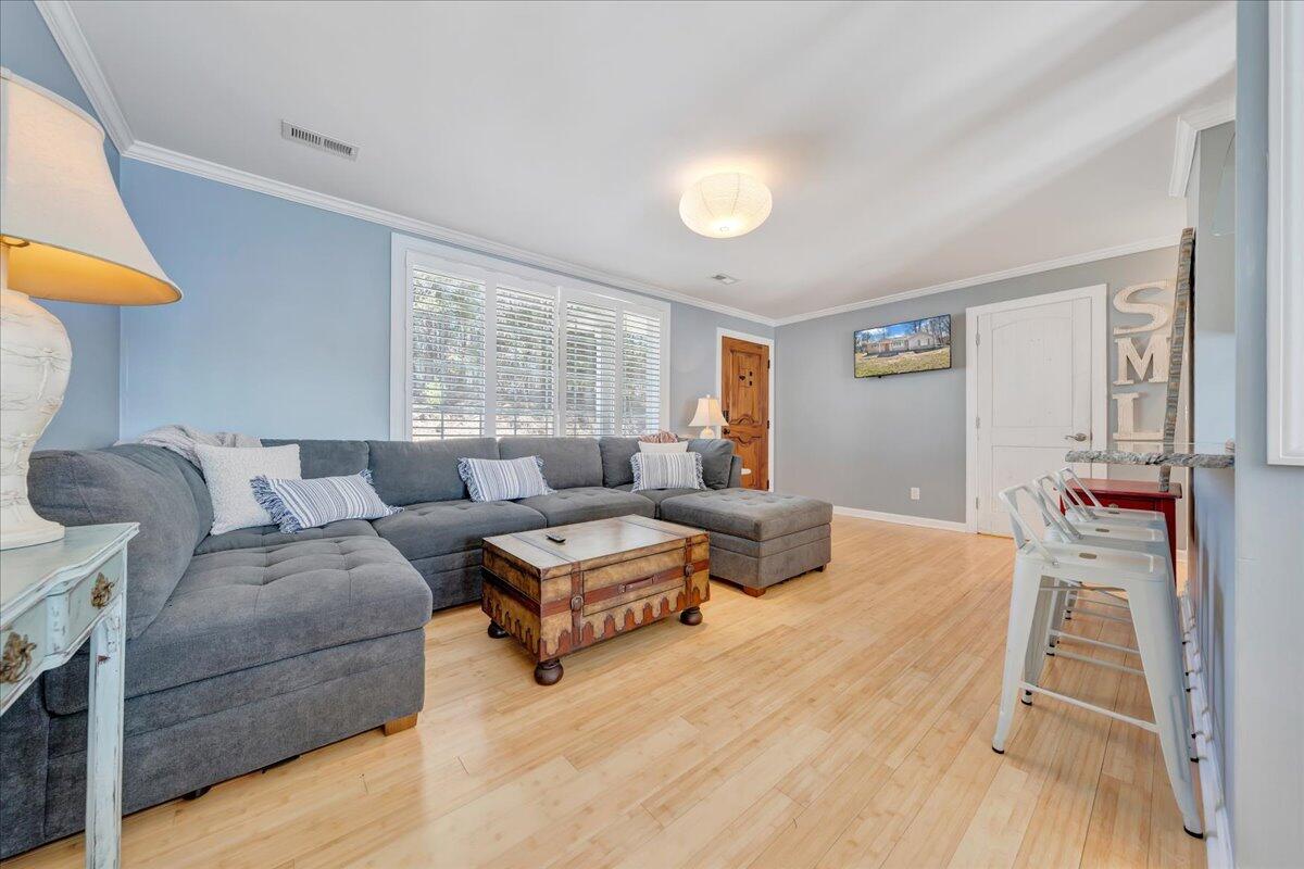 153 Spence RD