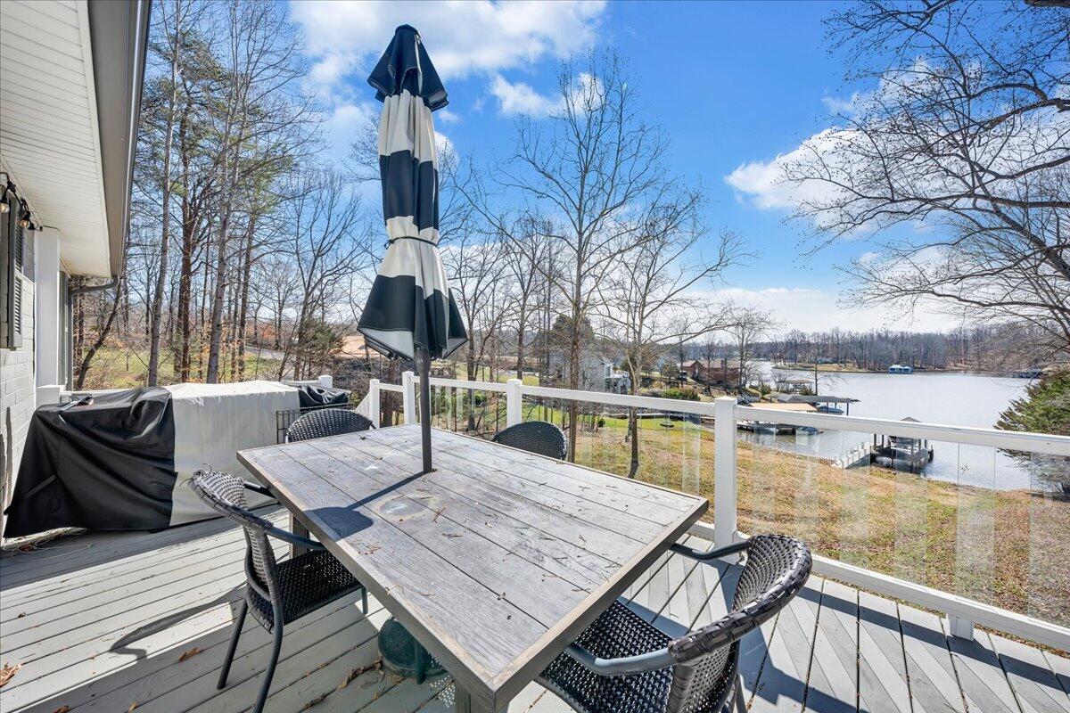 153 Spence RD