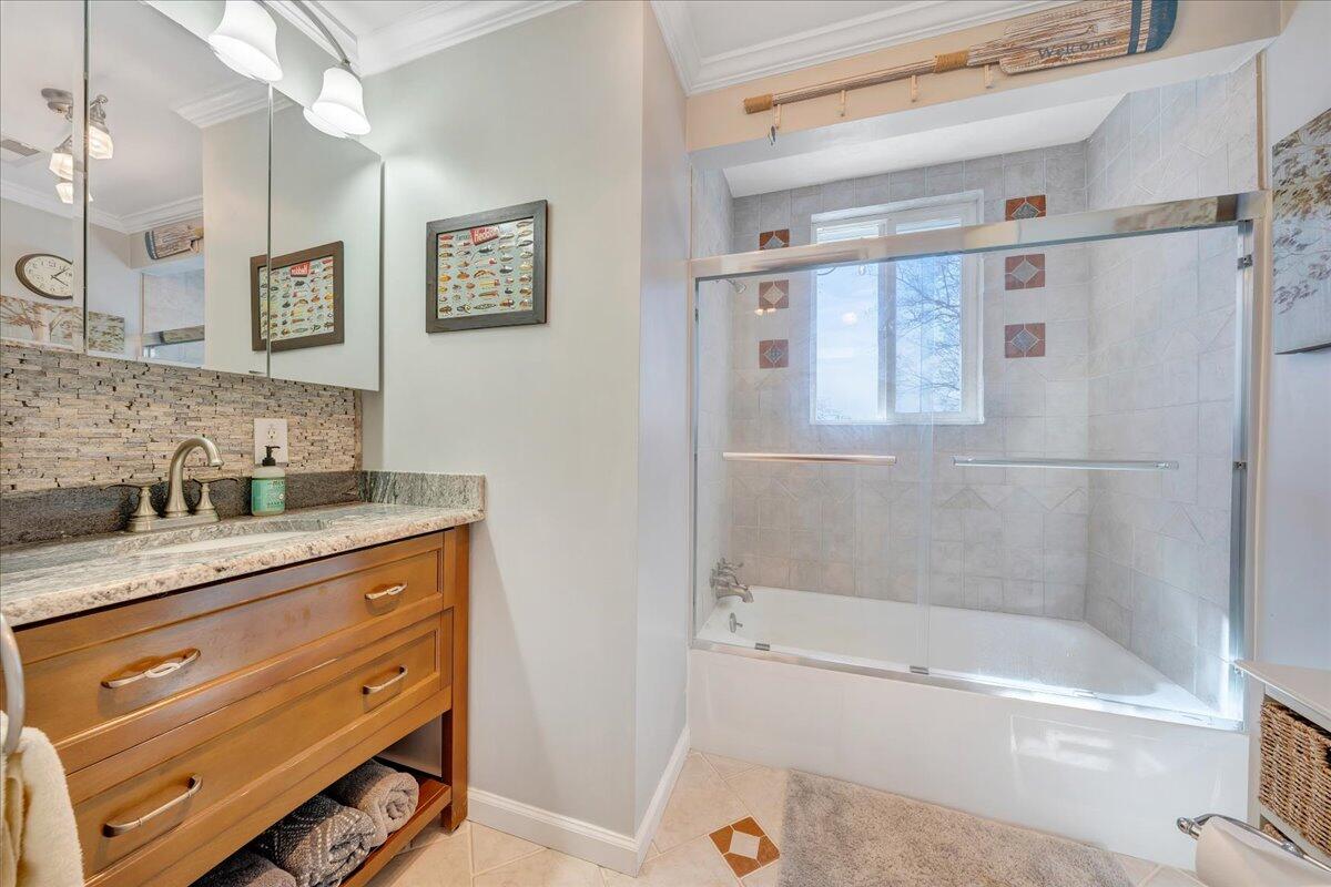 153 Spence RD
