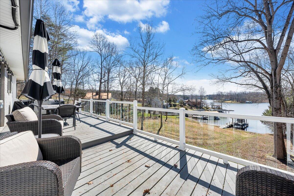 153 Spence RD