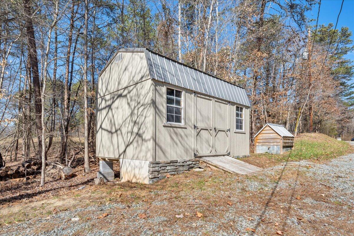 153 Spence RD