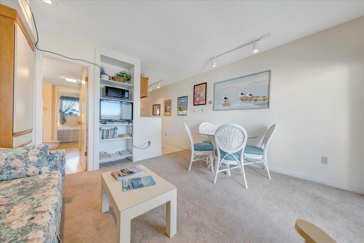 1089 Bluewater DR Unit: 306