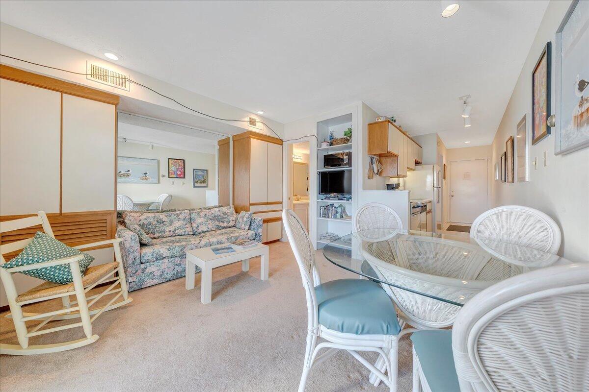 1089 Bluewater DR Unit: 306
