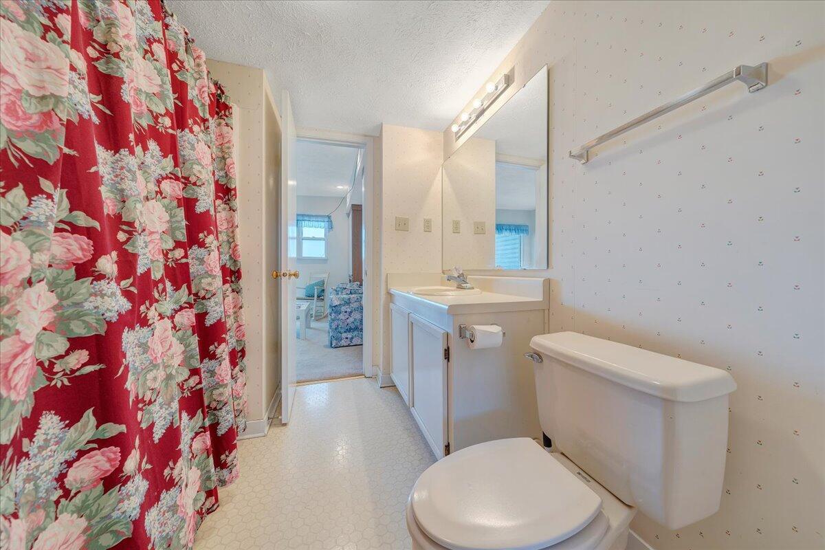 1089 Bluewater DR Unit: 306