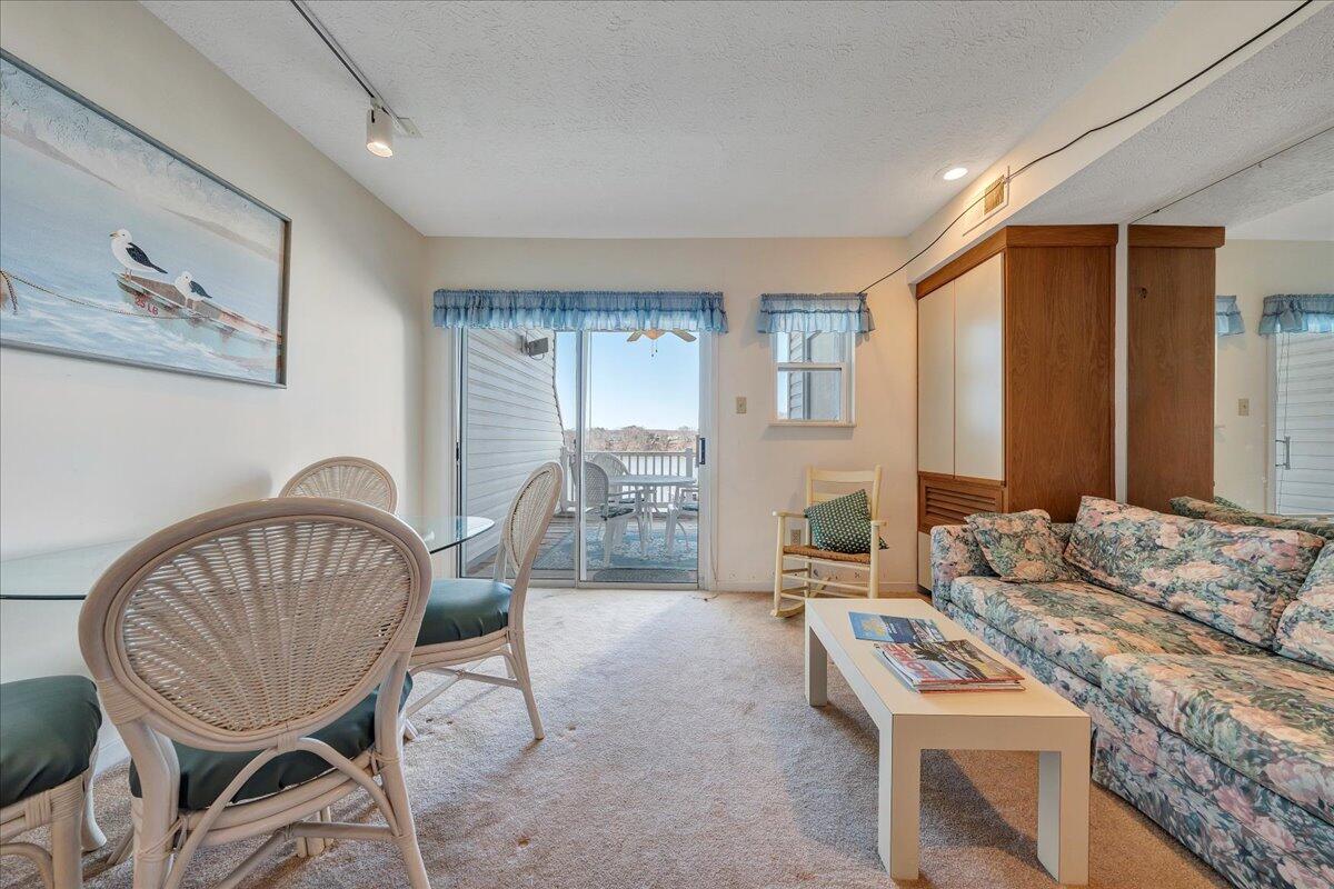 1089 Bluewater DR Unit: 306