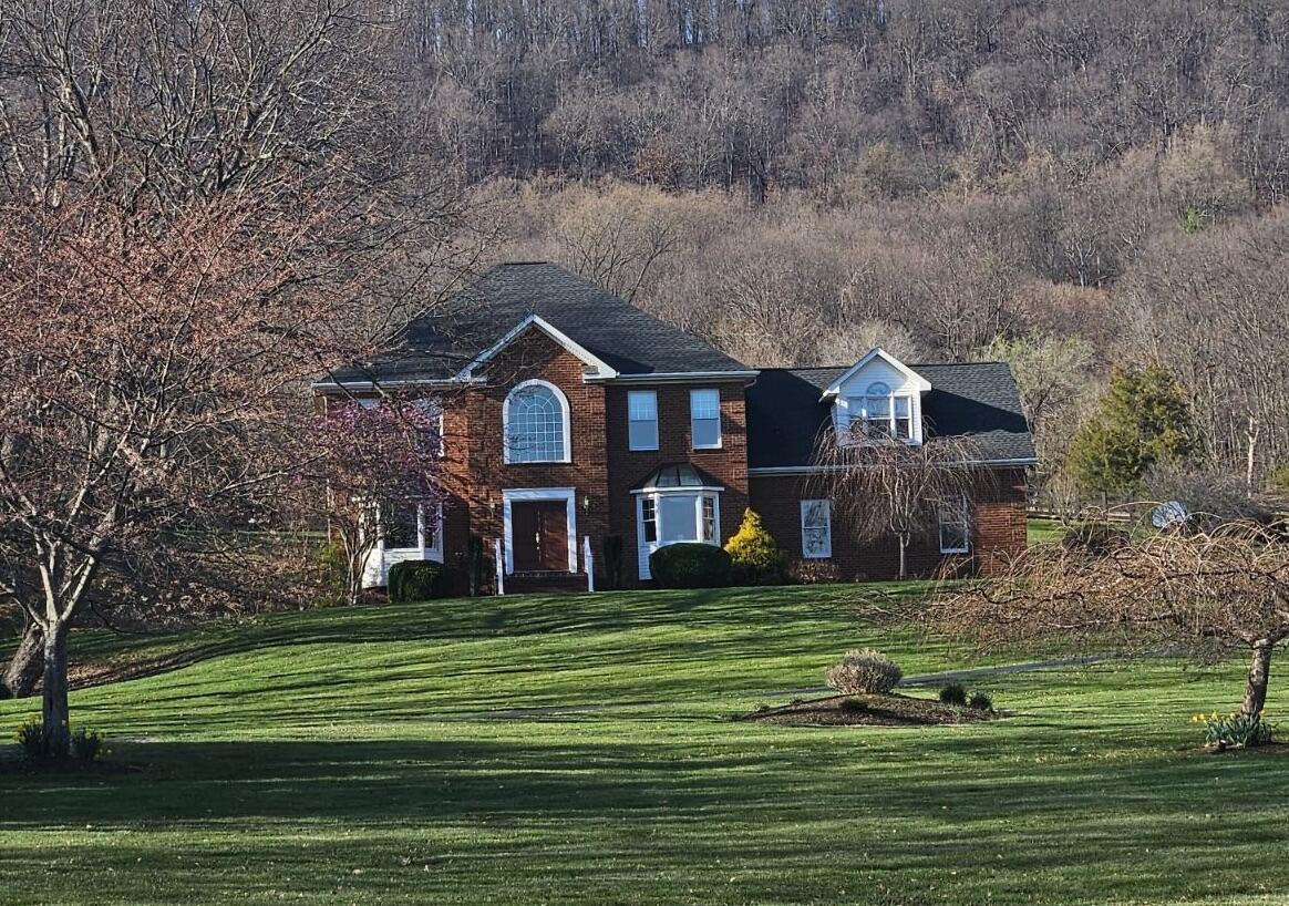 2010 Mountain View RD