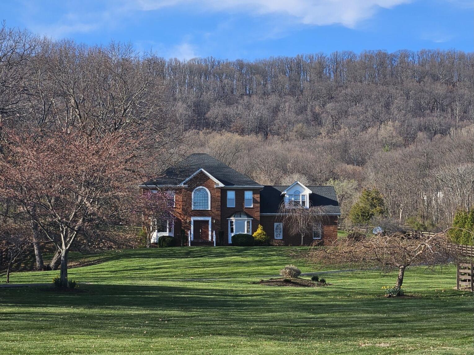 2010 Mountain View RD