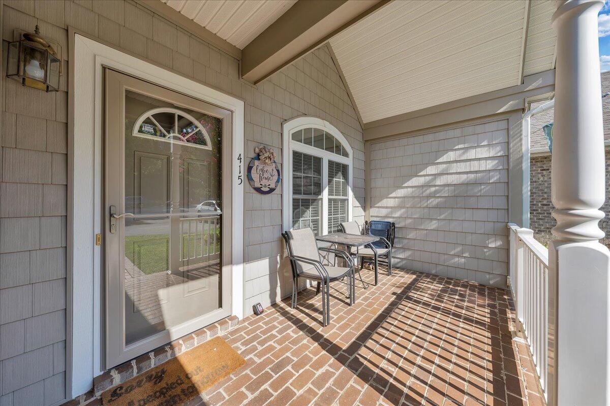 415 Heather LN