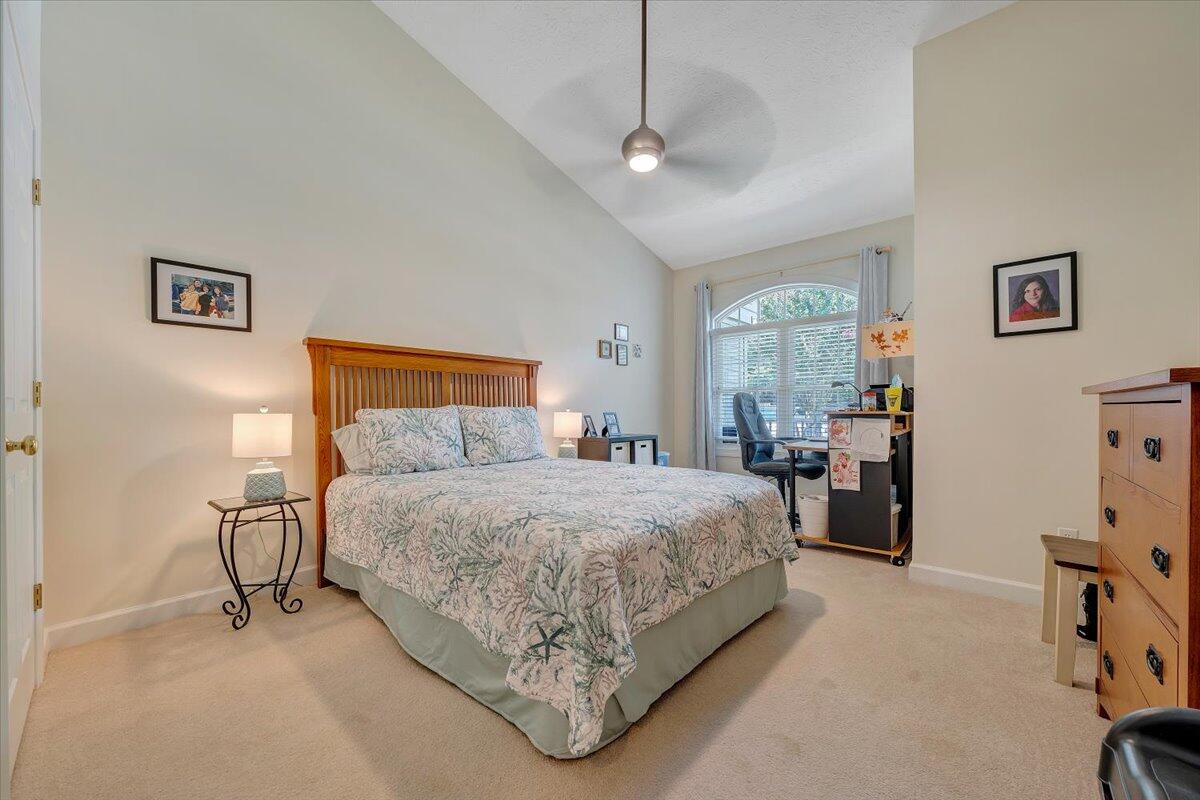 415 Heather LN