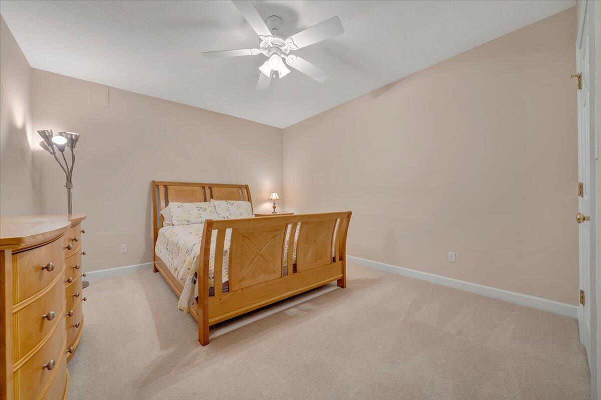 415 Heather LN