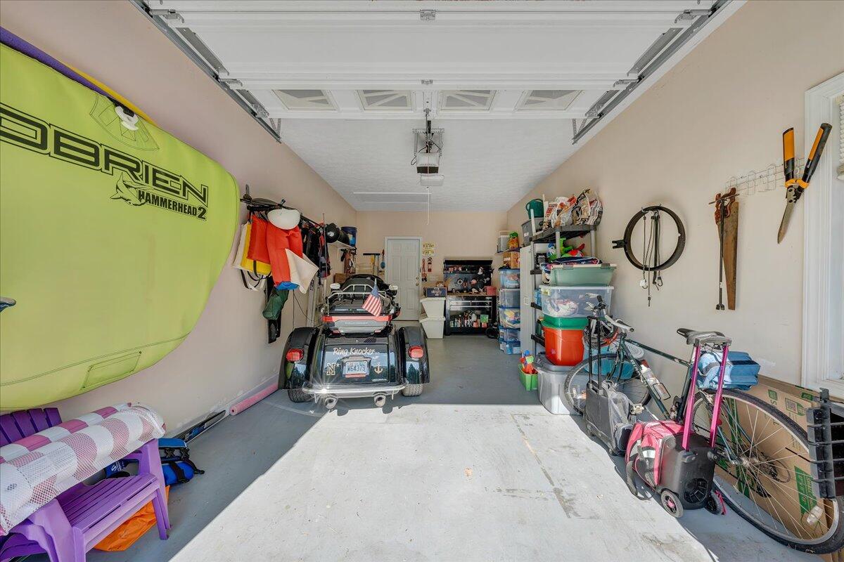415 Heather LN