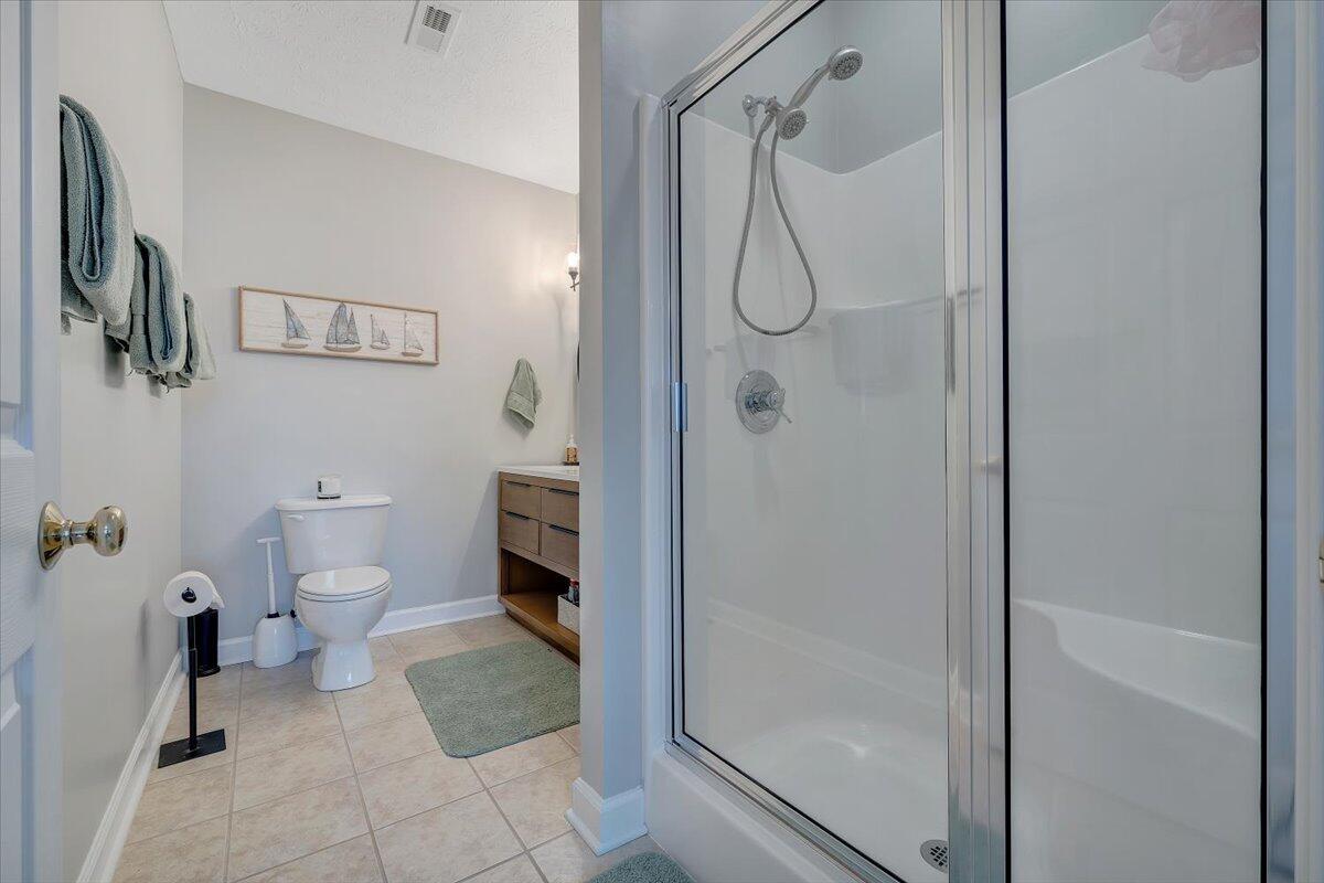 415 Heather LN