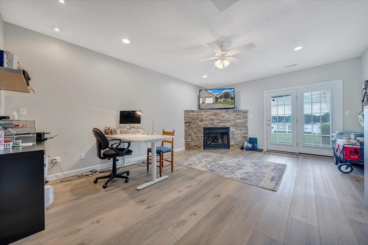 415 Heather LN