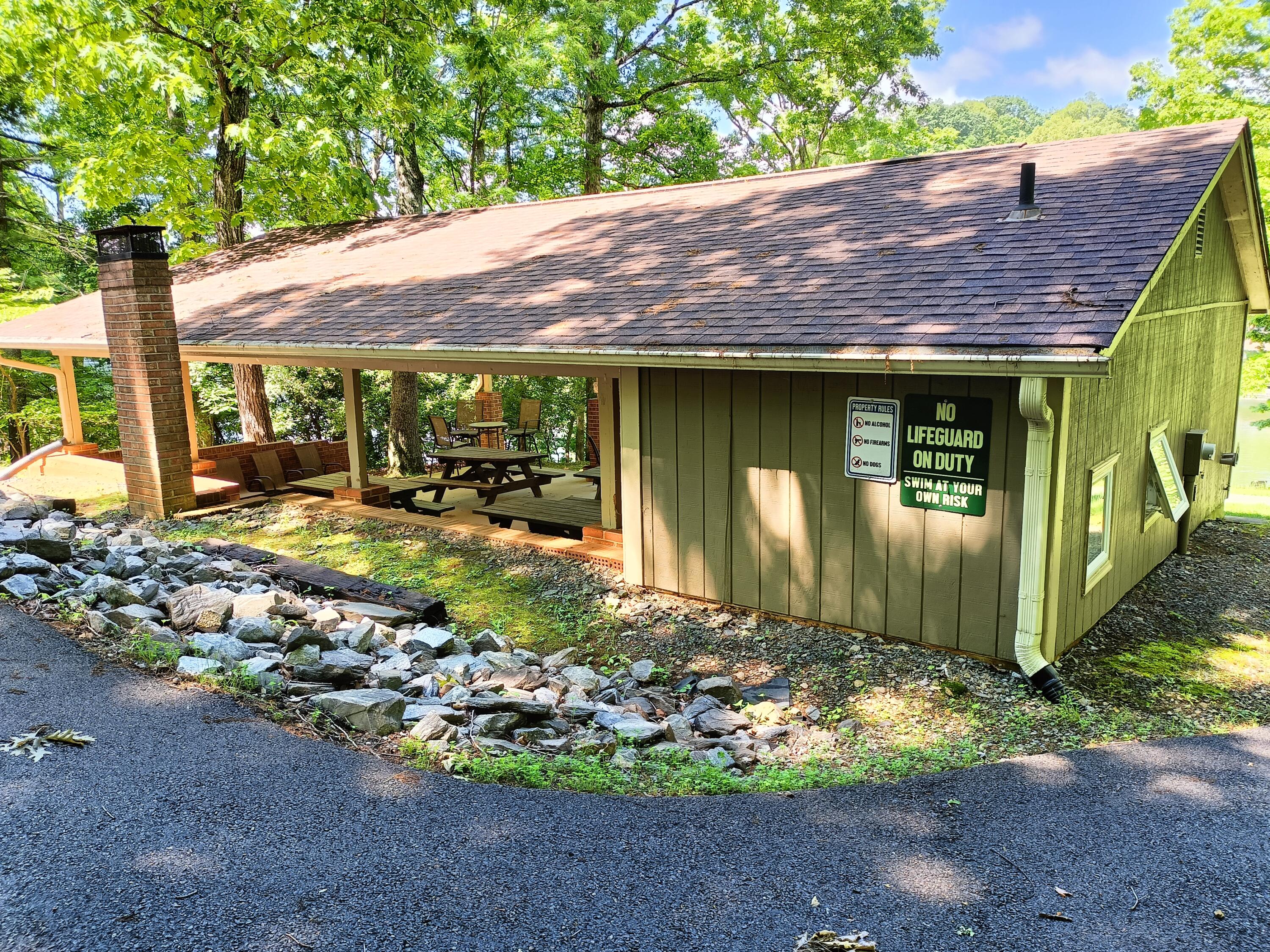 111 Plainfield CT