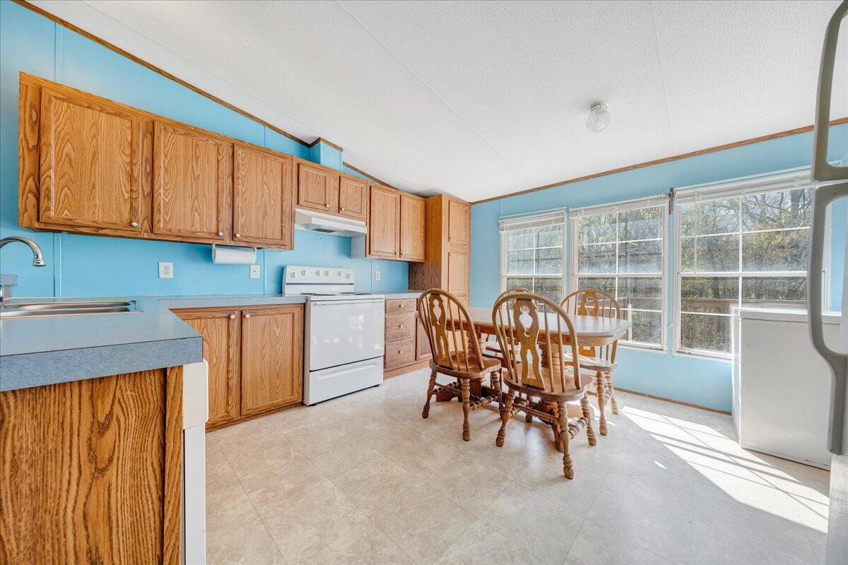 25 Tolley RD