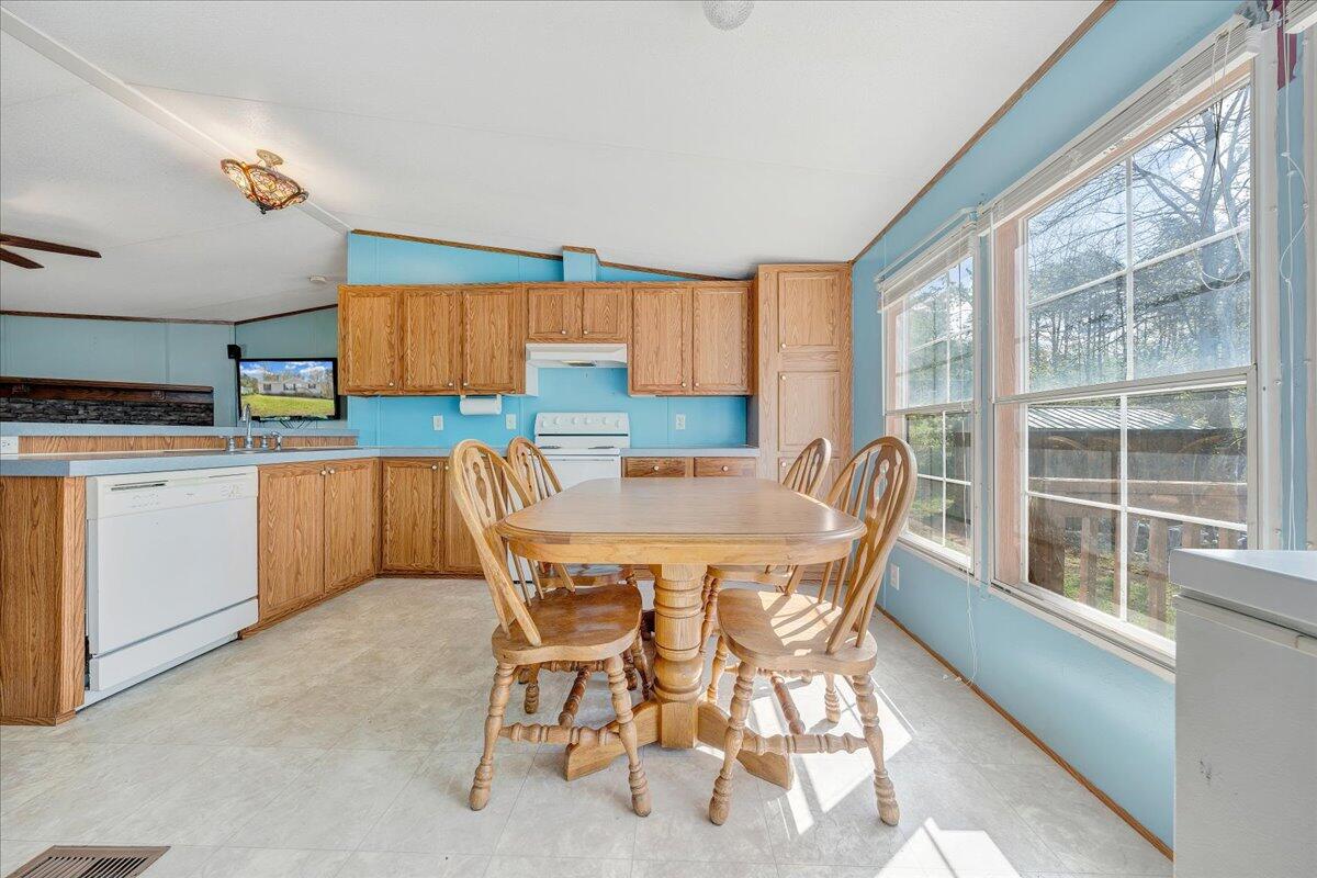 25 Tolley RD