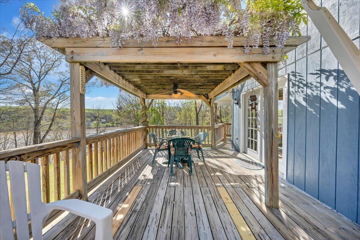 510 Reservior View DR