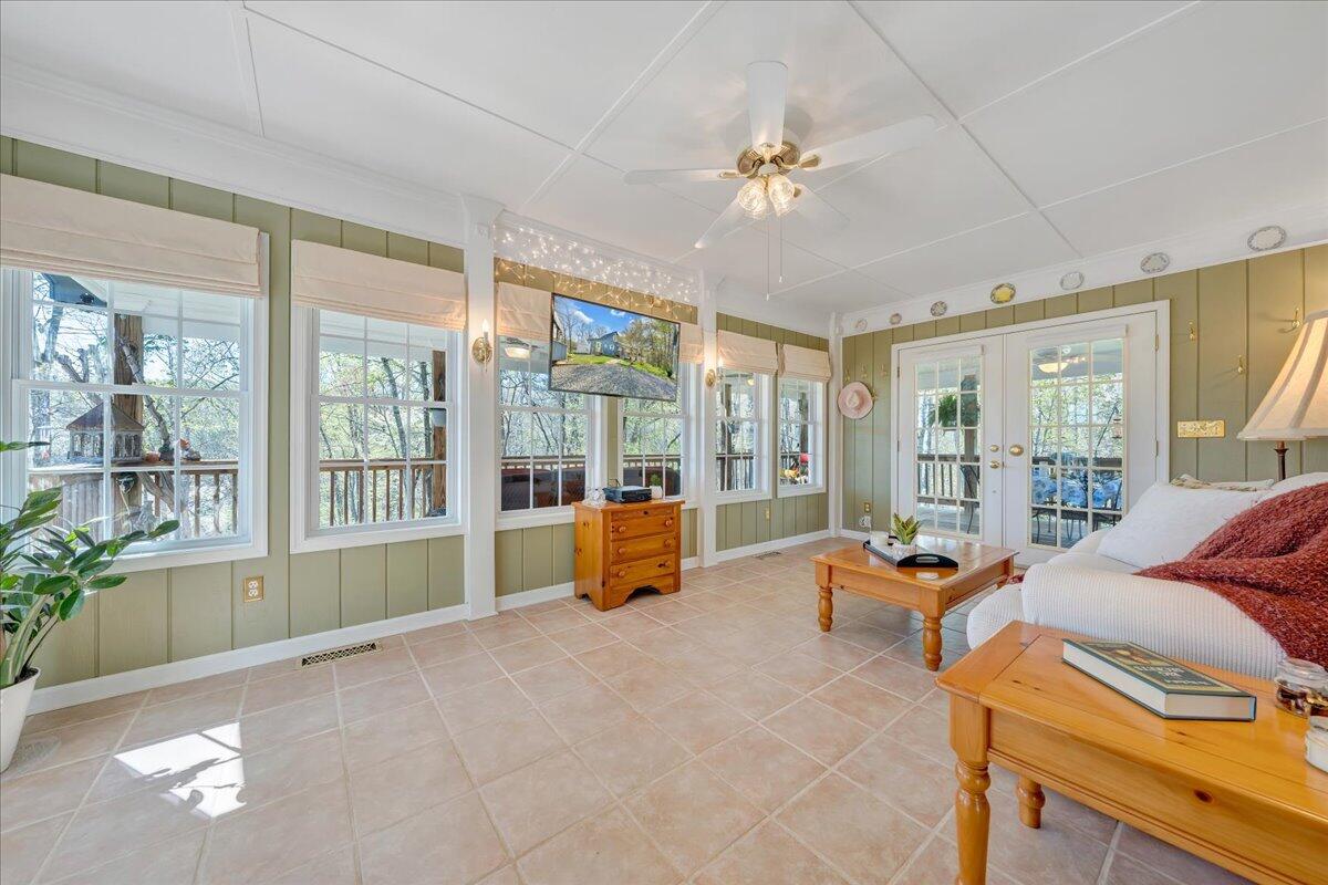 510 Reservior View DR