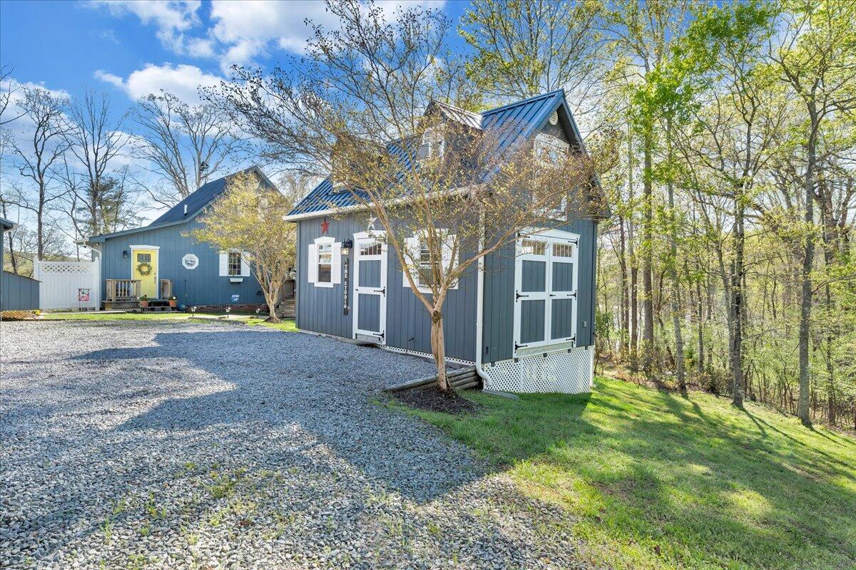 510 Reservior View DR