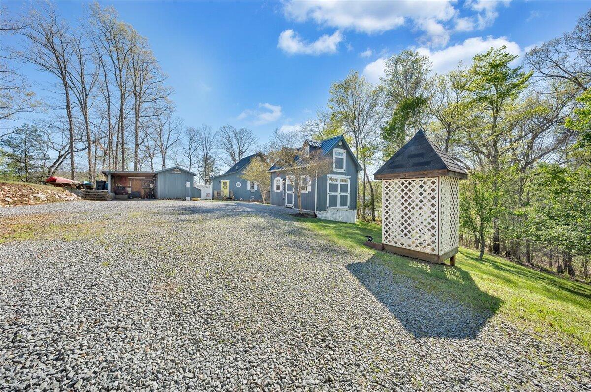 510 Reservior View DR