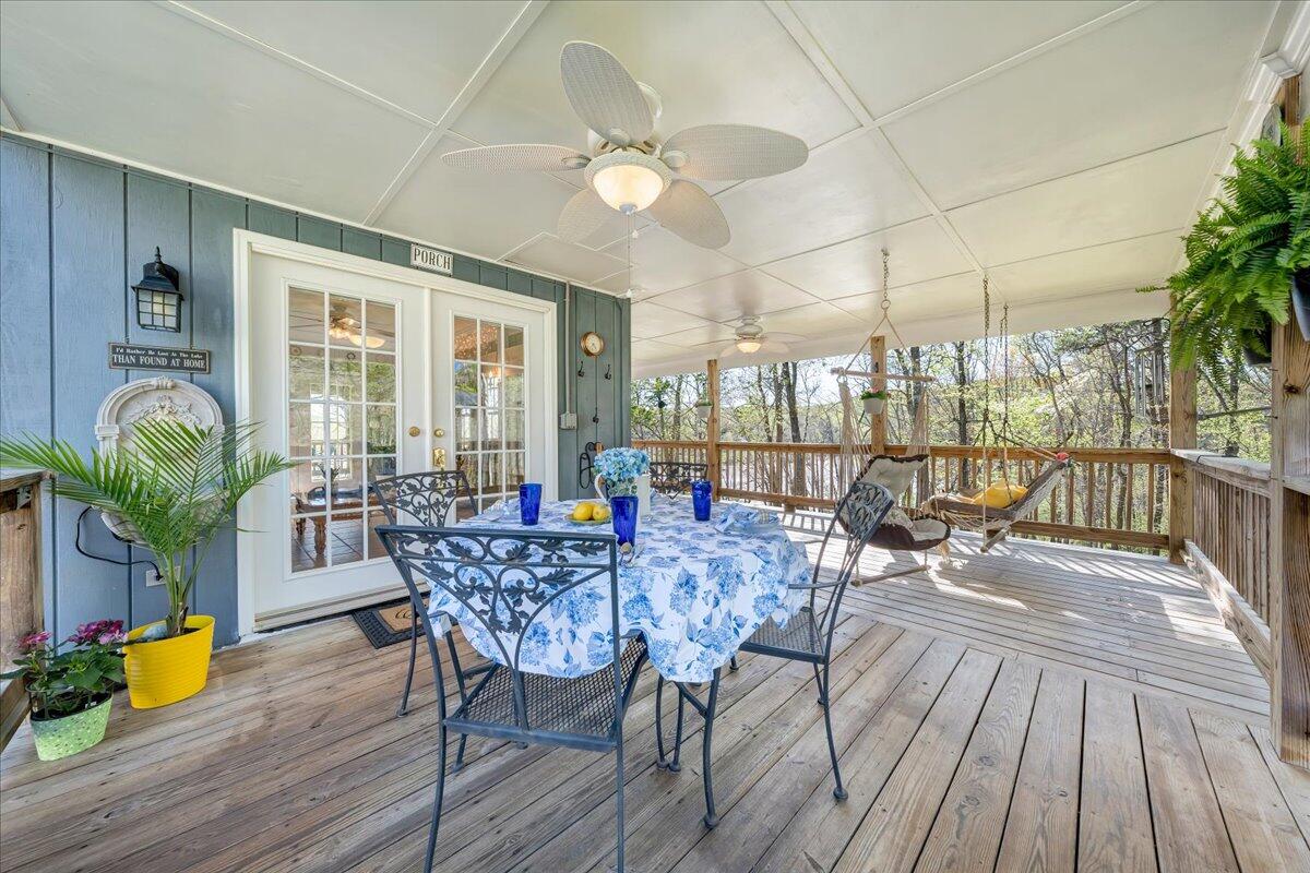 510 Reservior View DR