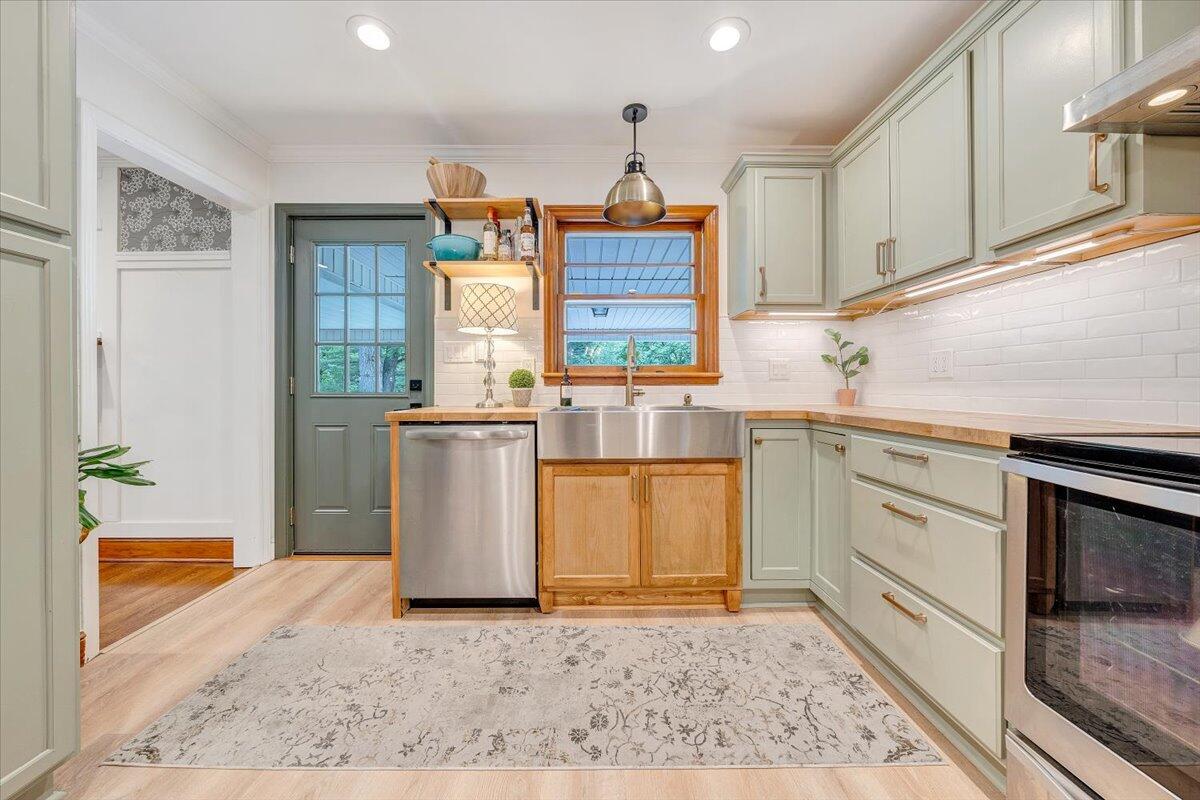 6331 Ran Lynn DR