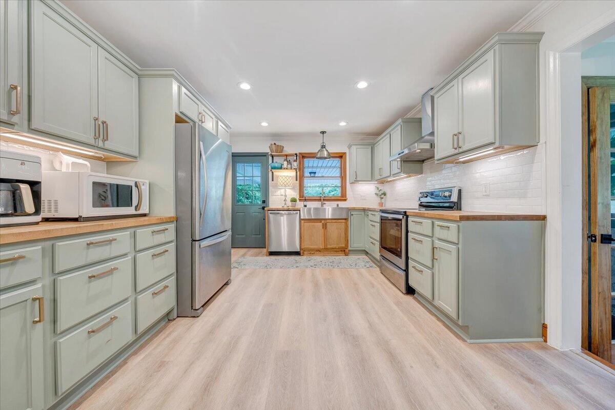 6331 Ran Lynn DR