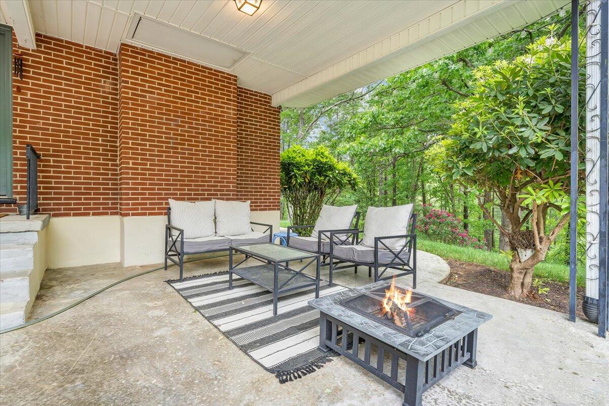 6331 Ran Lynn DR