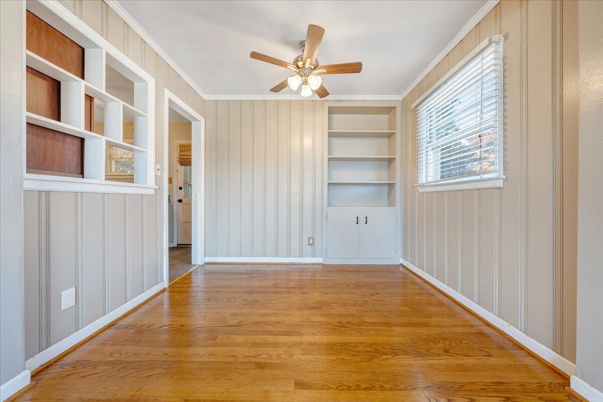 165 Hurst AVE NE