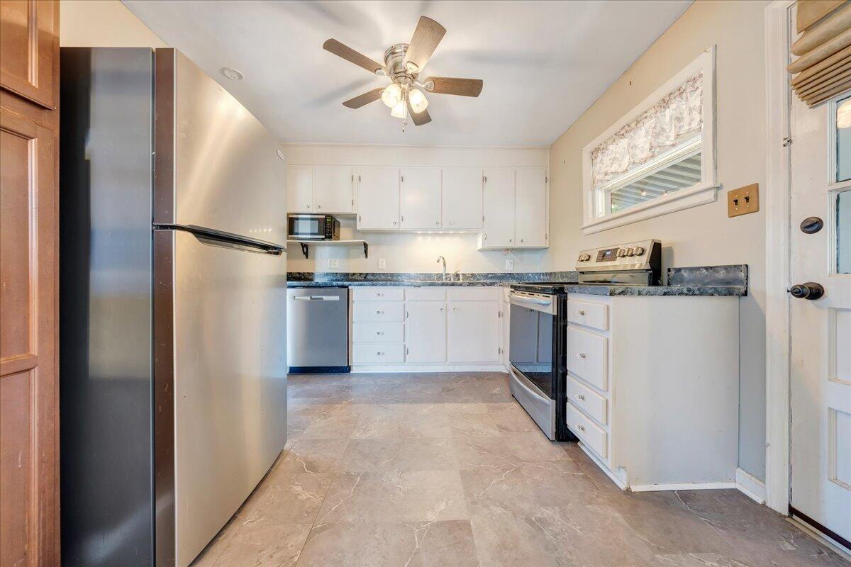 165 Hurst AVE NE