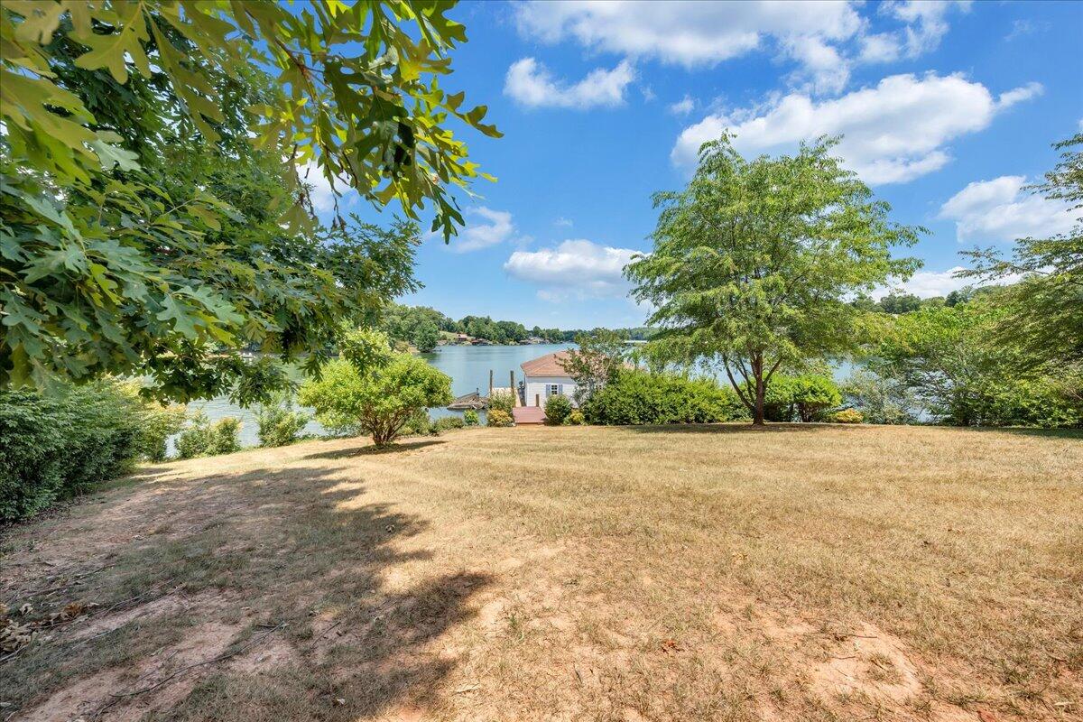 300 Egret DR