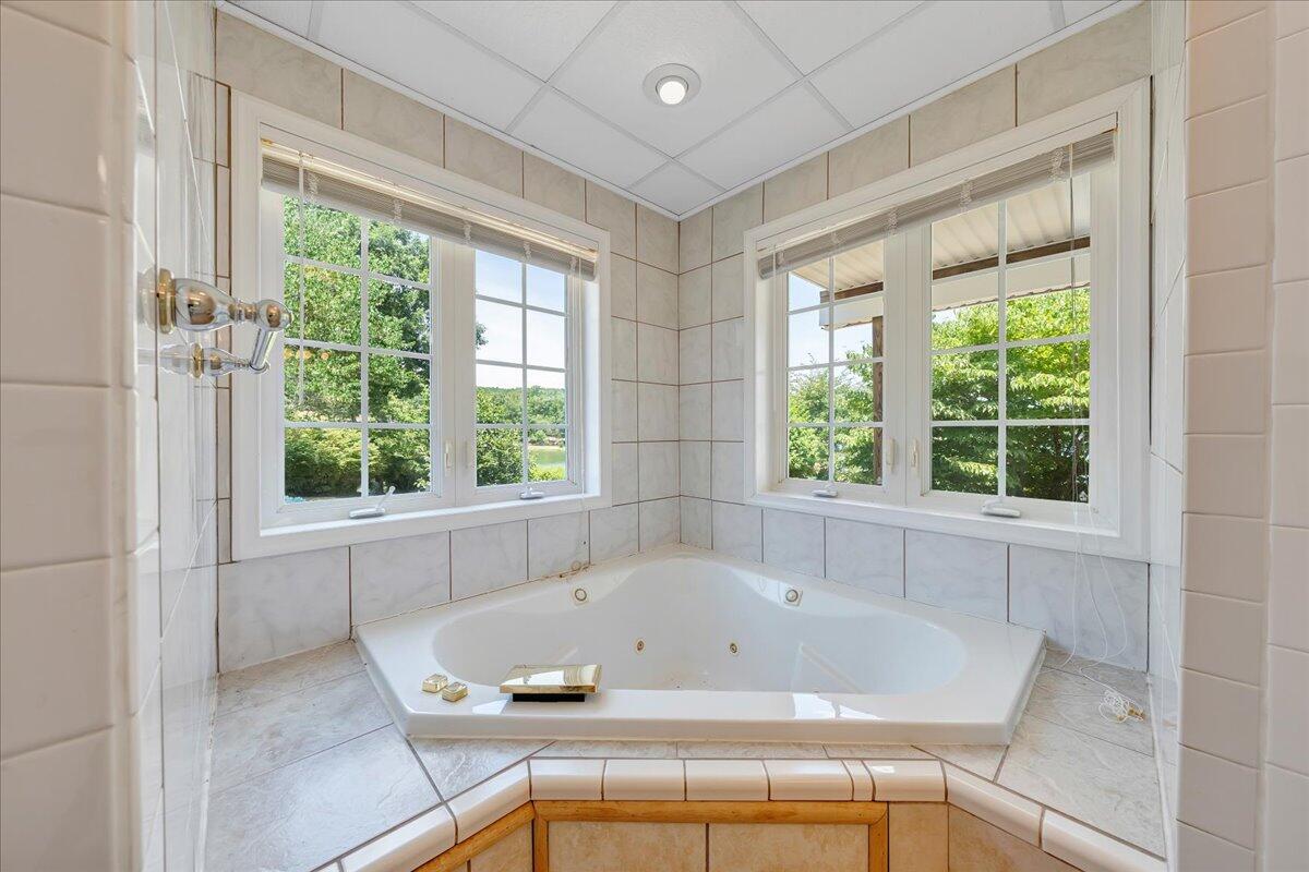 300 Egret DR