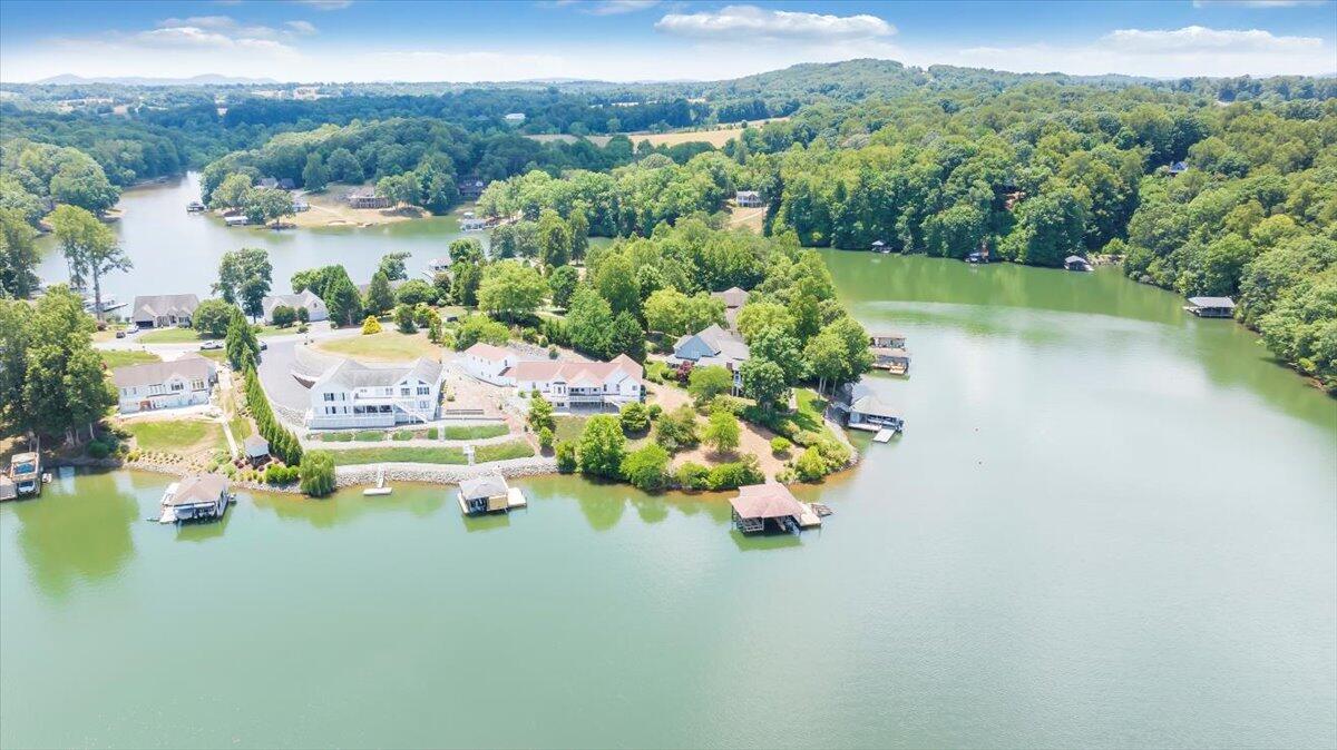 300 Egret DR