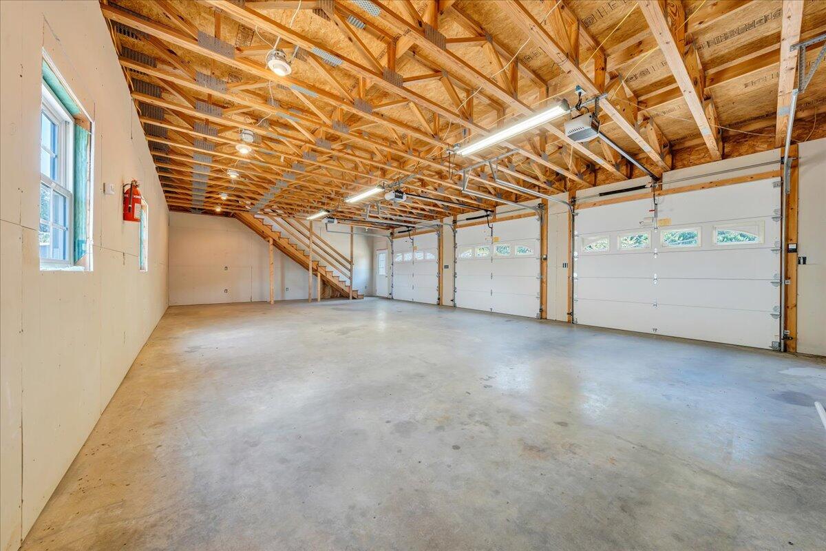 300 Egret DR