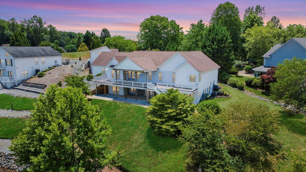300 Egret DR